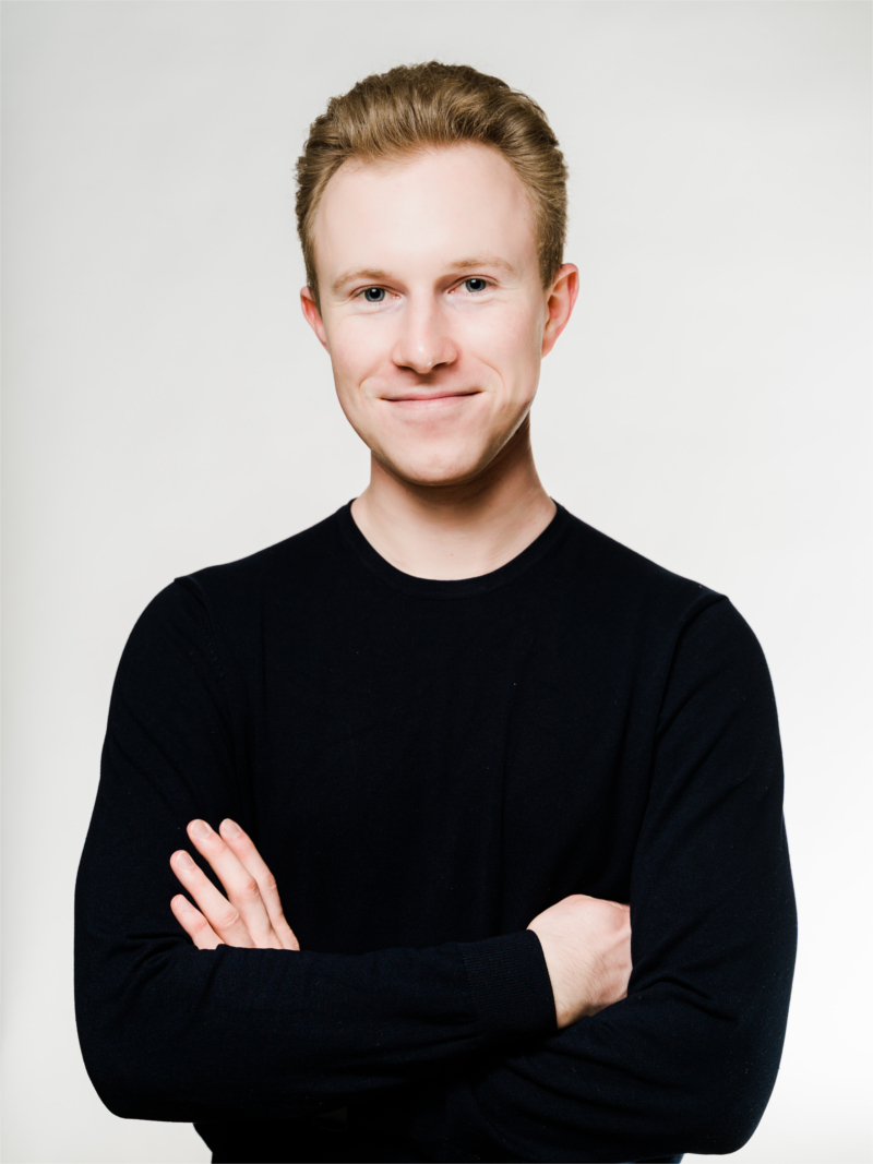 MACIEK JAKUBCZAK